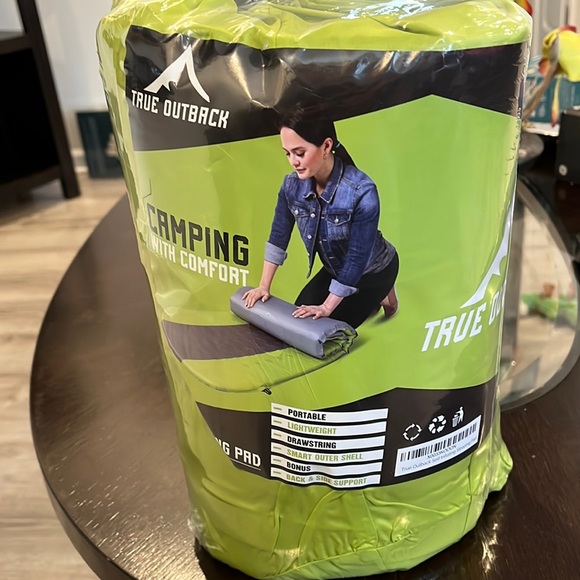 NWT true ourback self inflating Sleeping pad - Picture 3 of 7